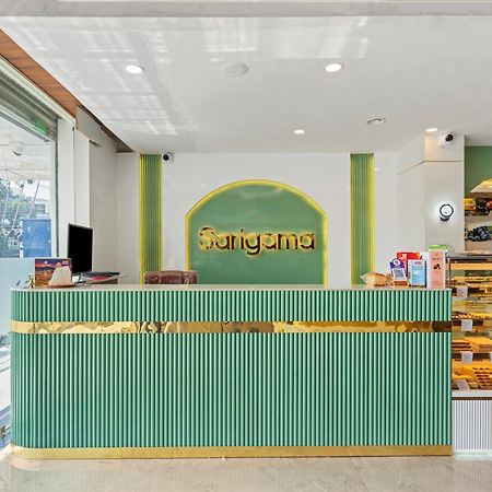 Hotel Sky Land Khammam Esterno foto